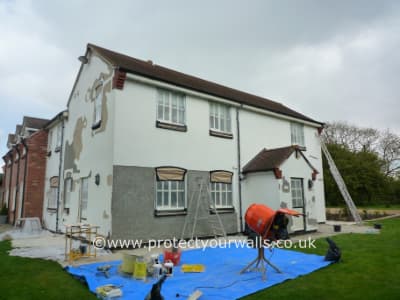 Replacing loose paint and render - Case Study 12, Image 4.